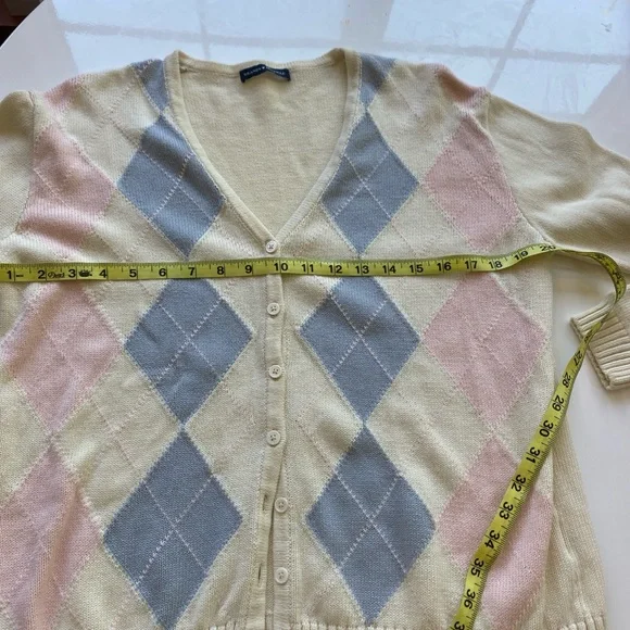 Brandy Melville Cream and Pink V-Neck Argyle Cardigan Sweater - Picture 3 of 5